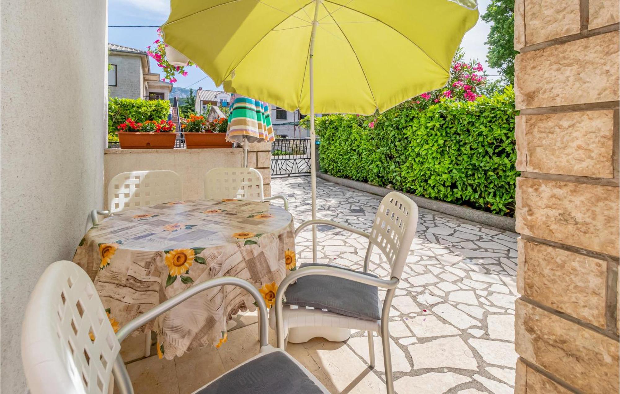 Nice Apartment In Jadranovo With Wifi Ngoại thất bức ảnh